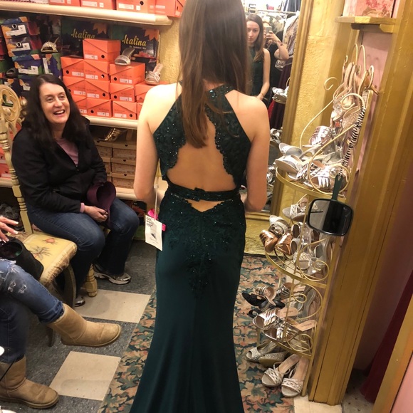Prom Dress - Picture 2 of 6